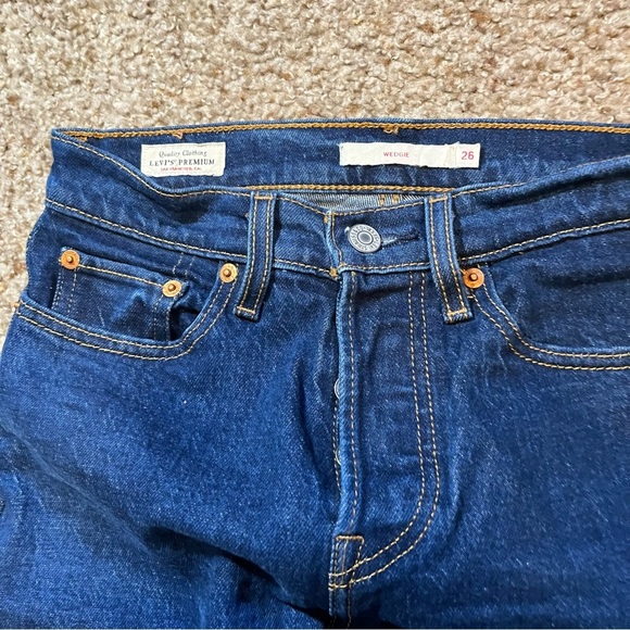 Levis Premium Denim Wedgie Jeans High Rise Dark Wash Stretch Tapered Leg Blue 26 - Picture 5 of 12